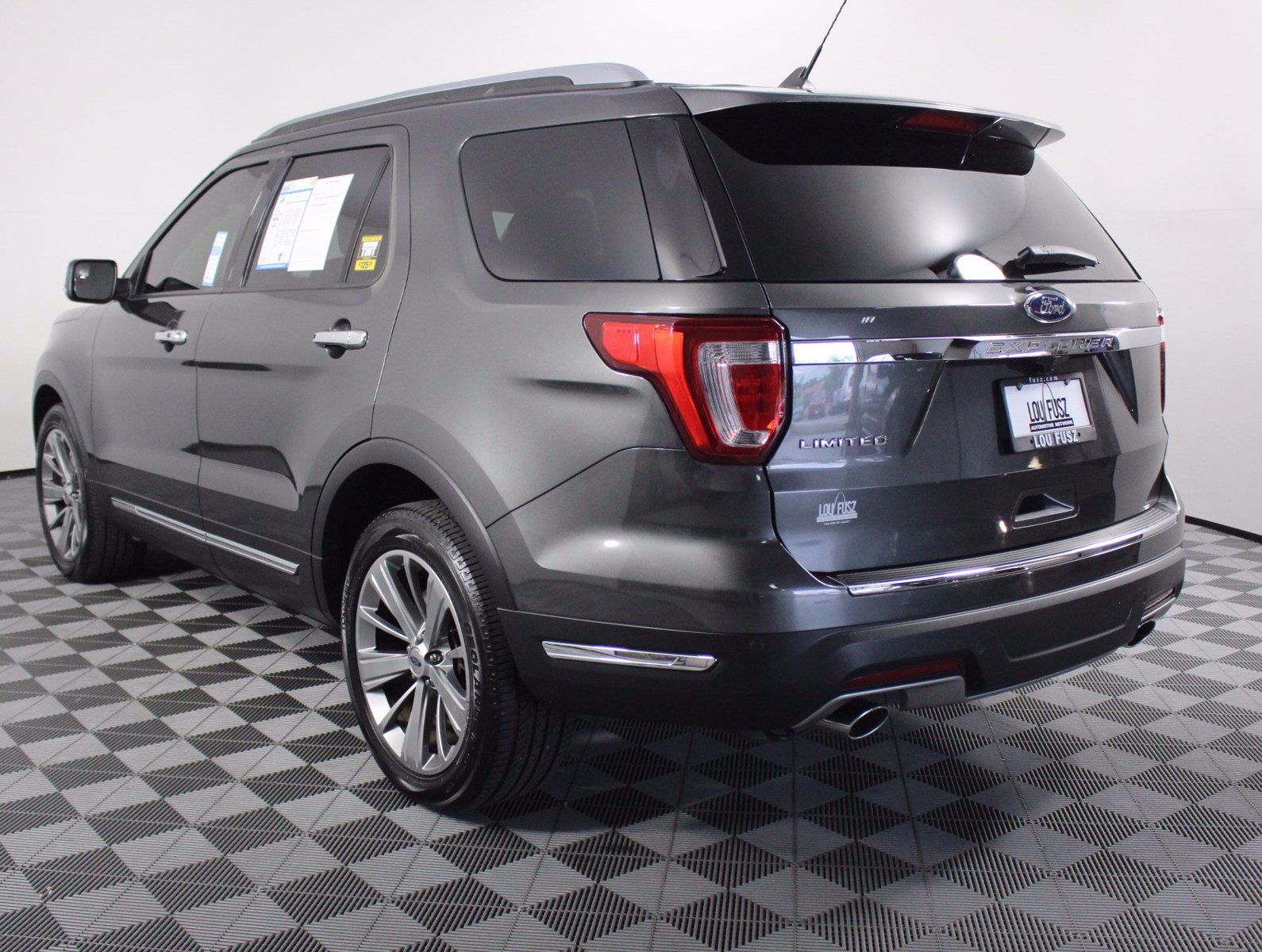 Pre-Owned 2018 Ford Explorer Limited FWD Sport Utility